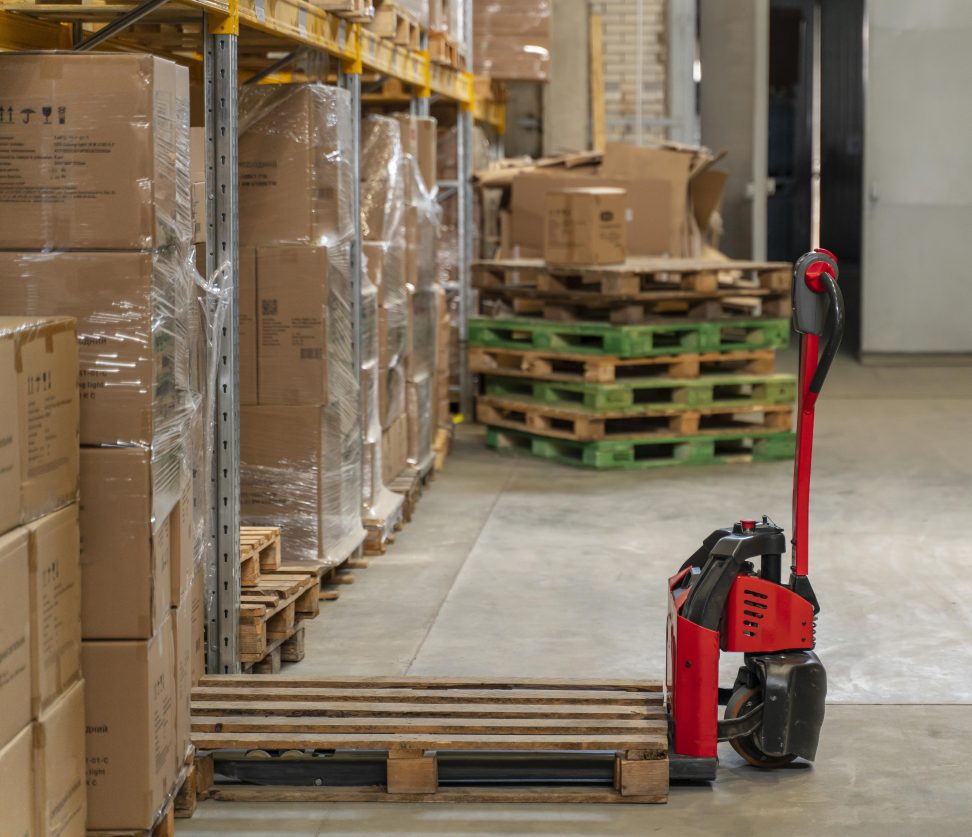 What is the highest safe weight limit a Pallet Truck can handle?